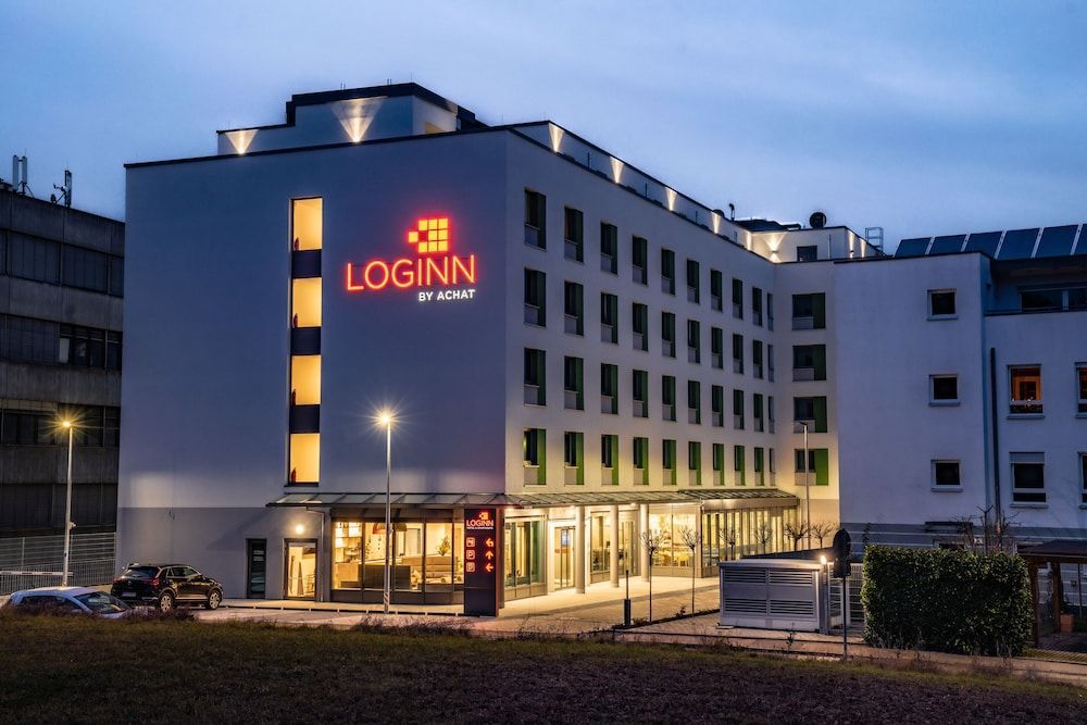 LOGINN Hotel Stuttgart Zuffenhausen 1