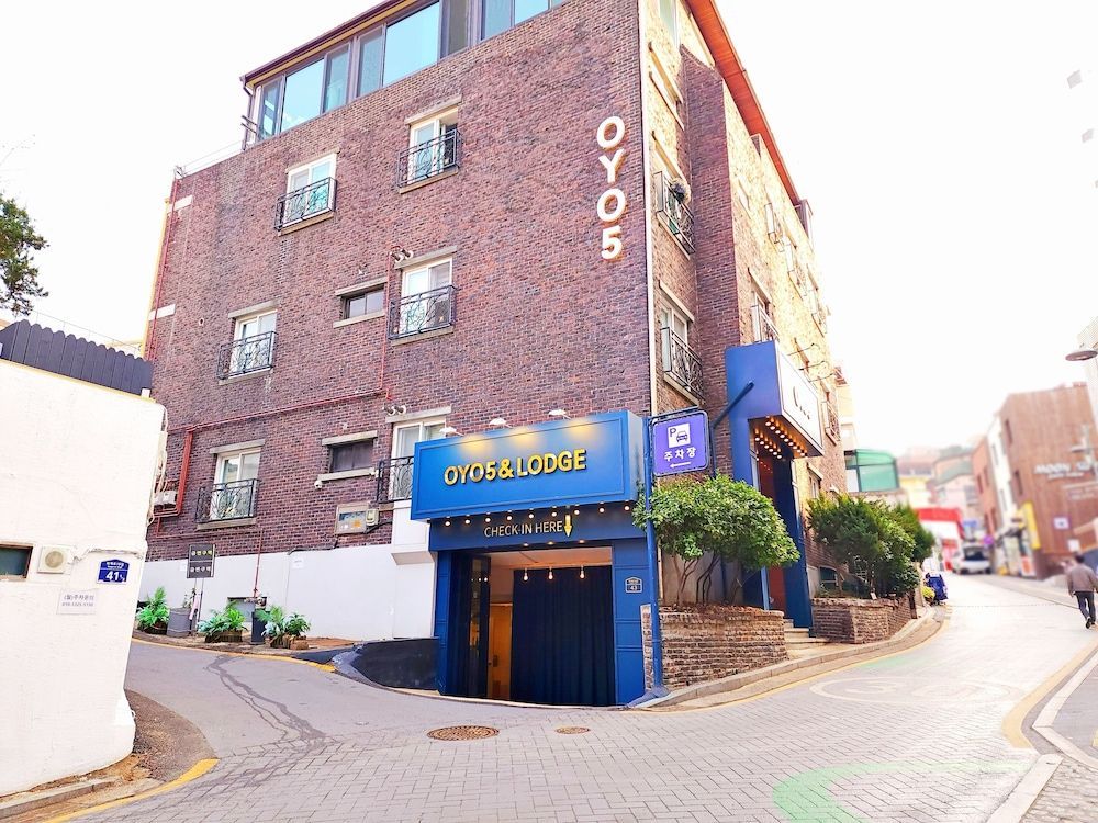 OYO Hostel Myeongdong 5 1