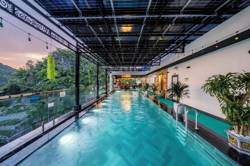 Catba Vista Hotel - New 2026 - Infinity Pool 1