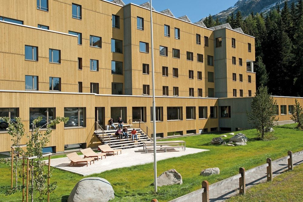 St. Moritz Youth Hostel 1