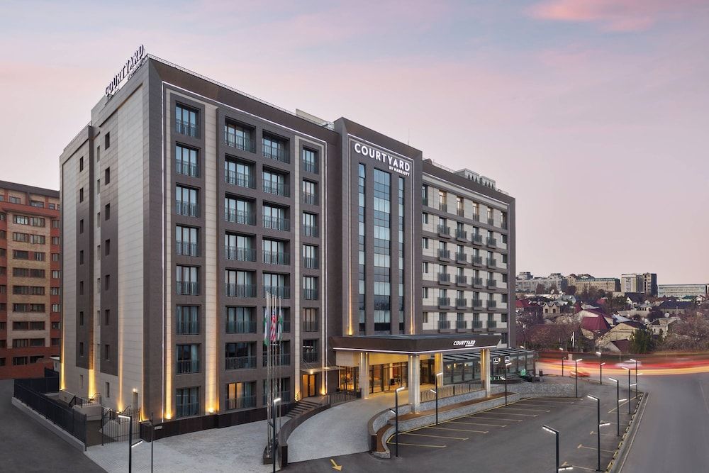 Courtyard by Marriott Tashkent 1