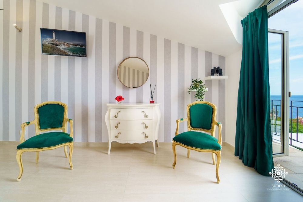 Villa Vittoria - Dimora fronte mare 1
