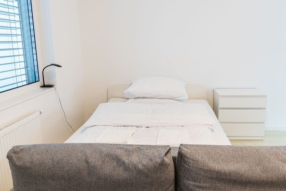 City Castle Apartments Free Parking 1