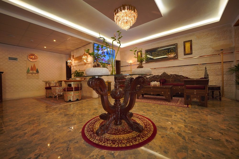 Petra Plaza Hotel 1