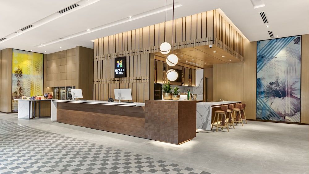 Above Paradigm Mall- next Hyatt Palace 5GWifi Netflix by ChillTime Homestay 2