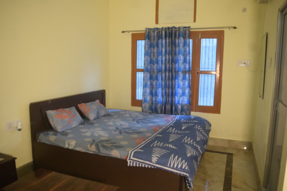 Amrit Palace 1