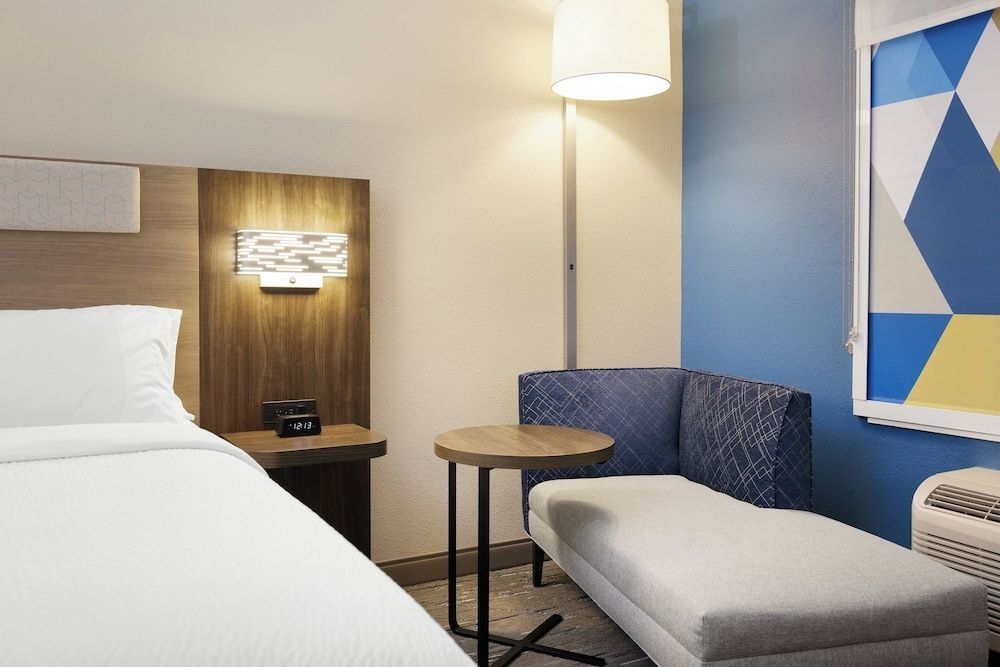 Holiday Inn Express & Suites Westfield - Indianapolis by IHG 2