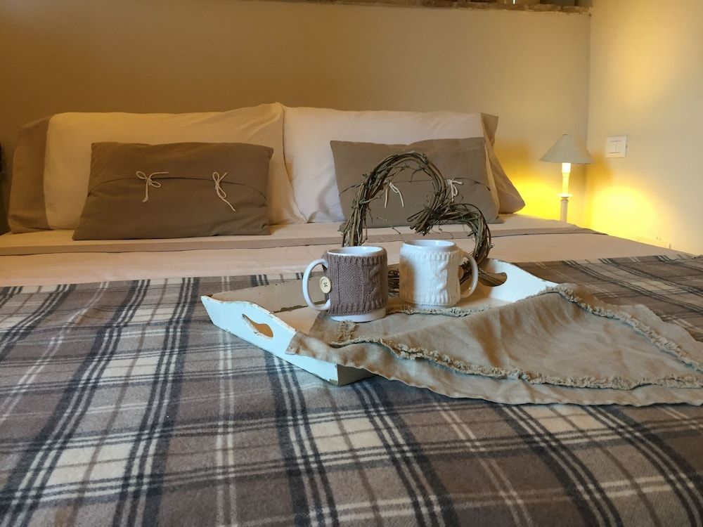 Room-double Room With Services 1
