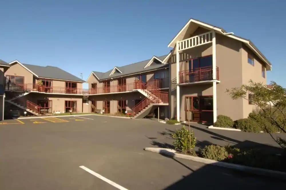 555 Motel Dunedin 1