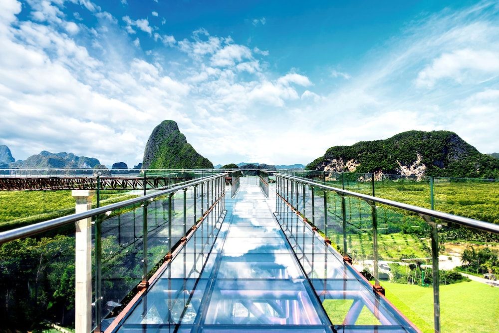 Beyond Skywalk Nangshi 1