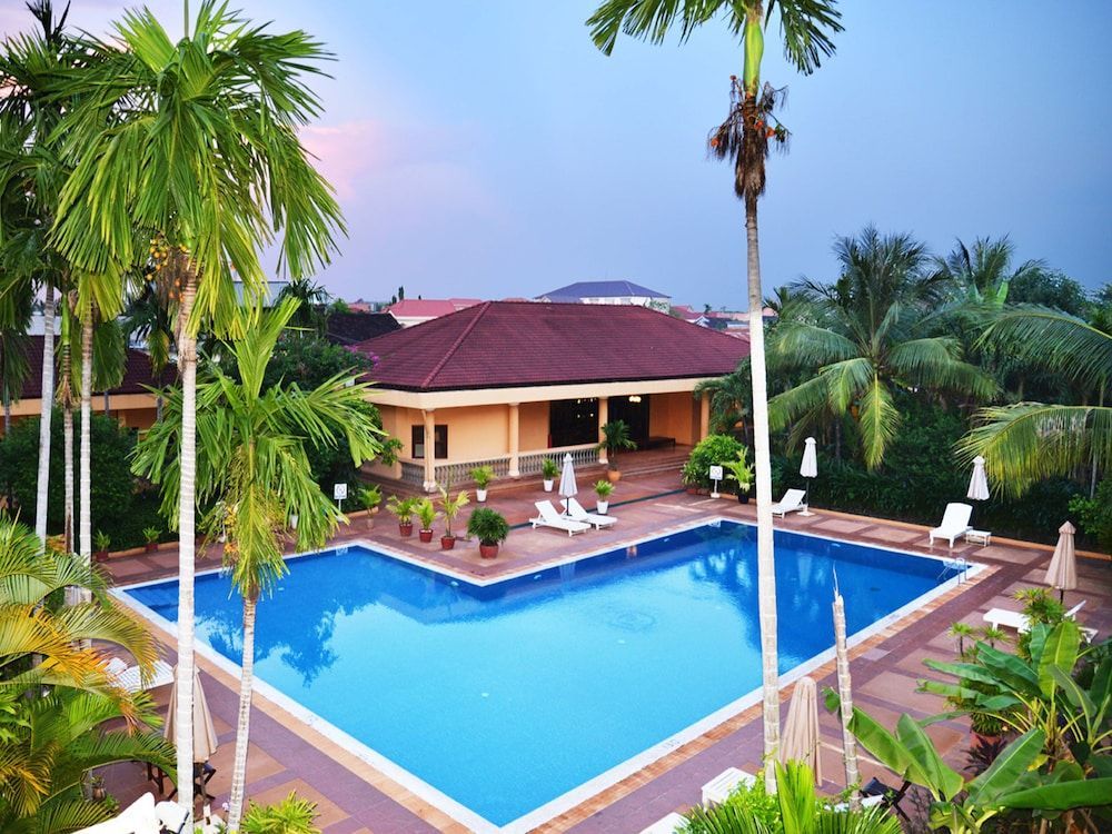 Angkor Hotel 1