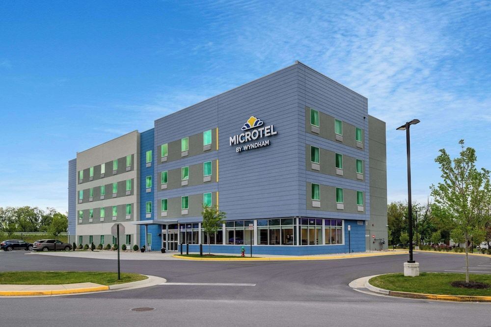 Microtel Inn & Suites by Wyndham Winchester 1