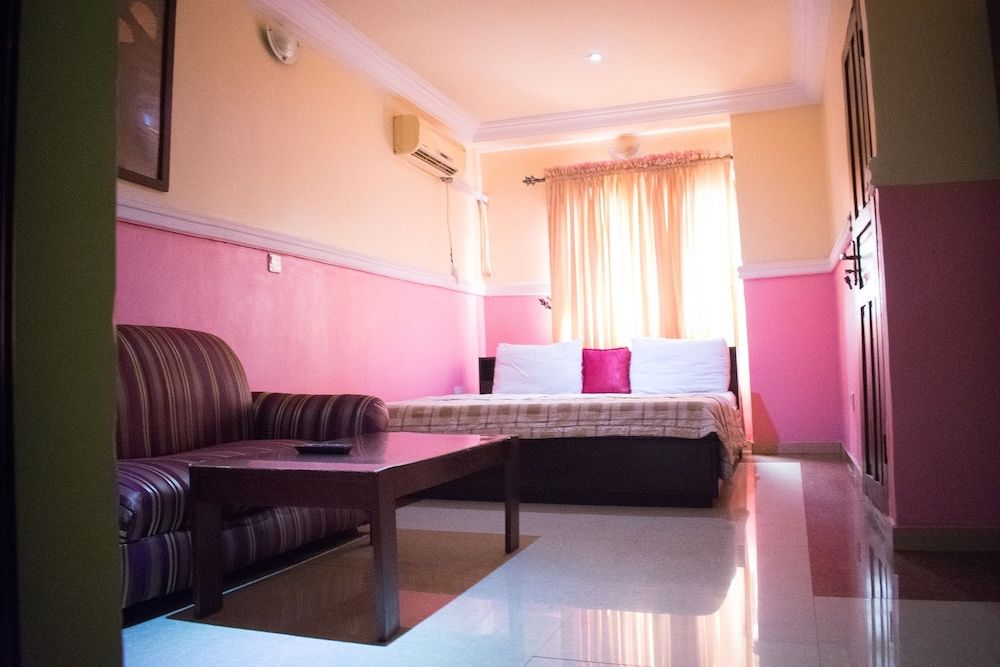 Maria Suites 2