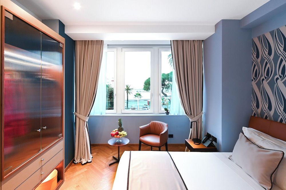 Hotel Astoria 2