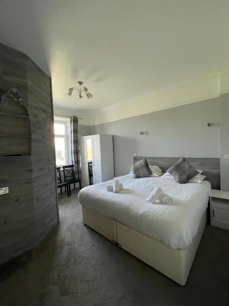 Lundy House Hotel 2