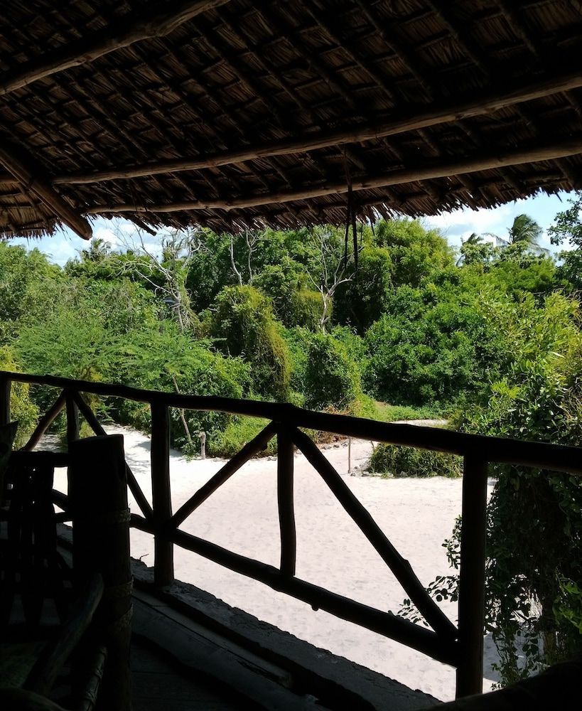 Mida Creek Eco Camp 1