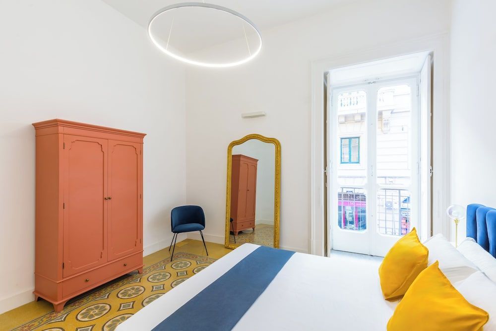 Piazza Amedeo Flat by Wonderful Italy 2