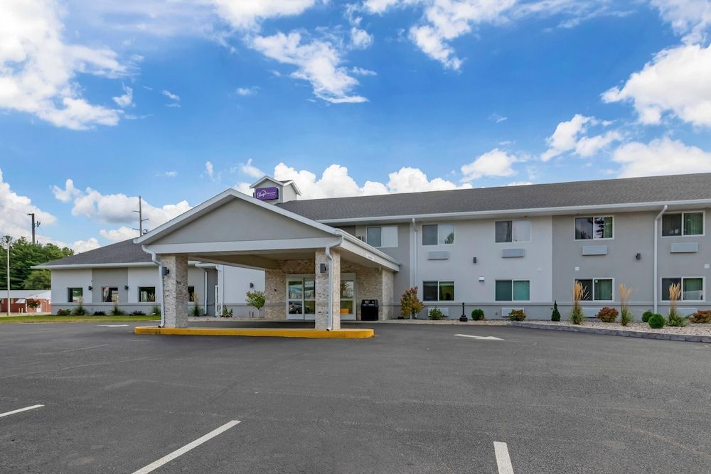 Sleep Inn & Suites Wisconsin Dells - Lake Delton 1
