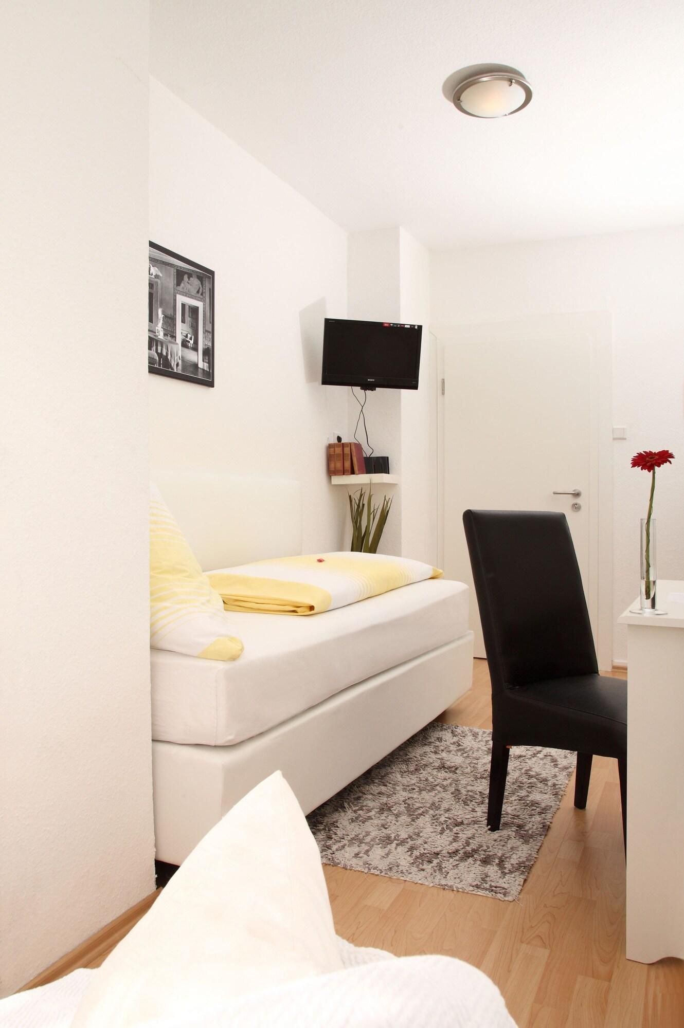 Stadt-gut-Hotel Rheinischer Hof 2