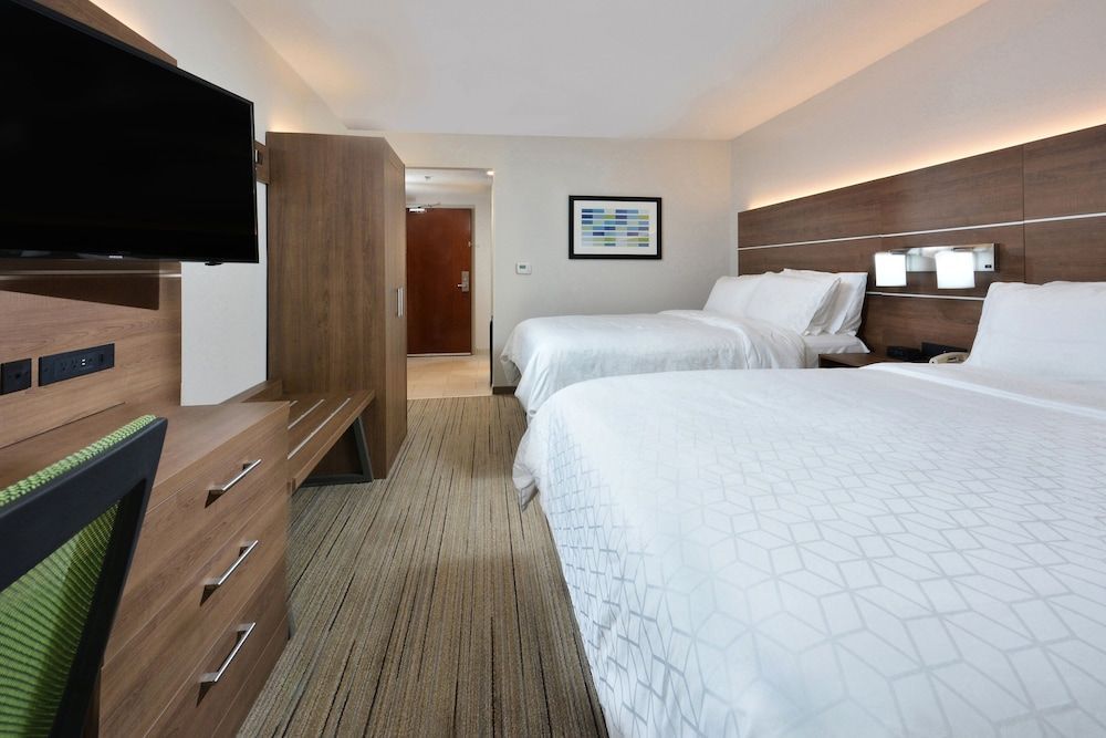 Holiday Inn Express RALEIGH-DURHAM AIRPORT by IHG 1