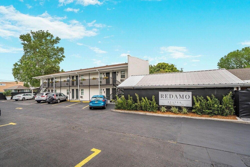 Redamo Suites 1