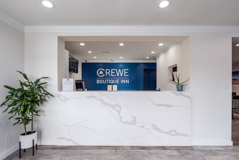 Crewe Boutique Inn 1