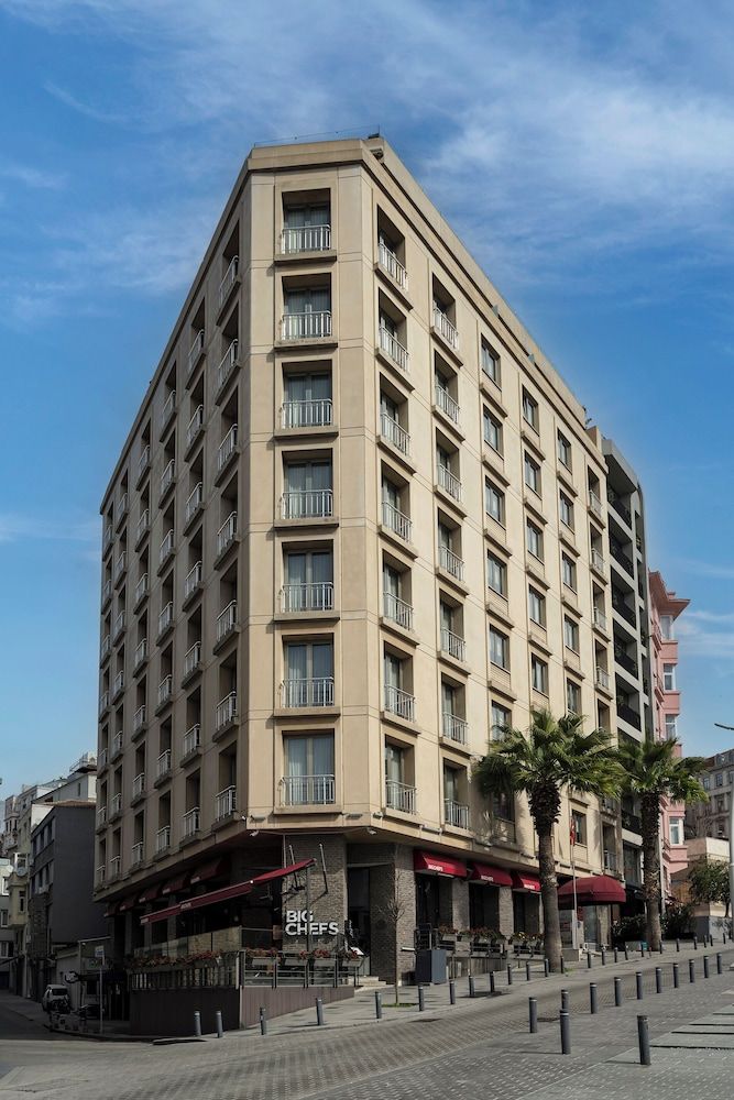 Continental Hotel Pera 1