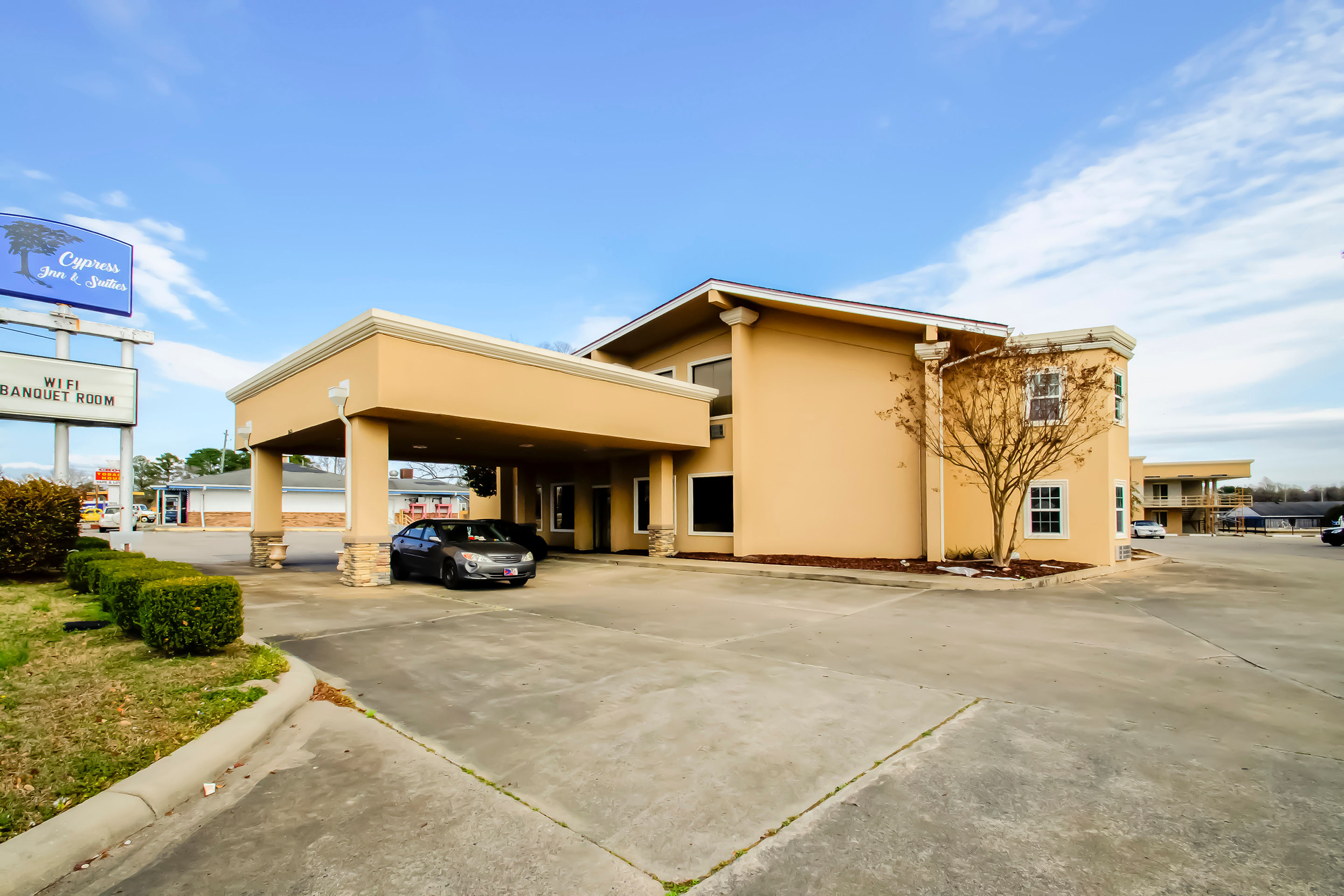 Cypress Inn & Suites Washington by OYO 2