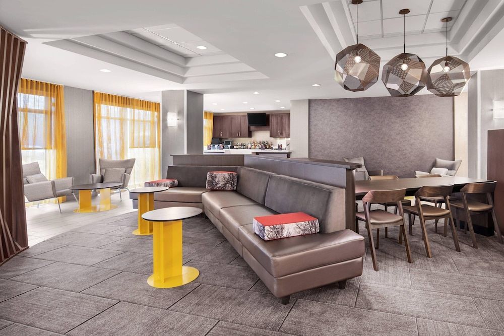 SpringHill Suites Houston Hobby Airport 1