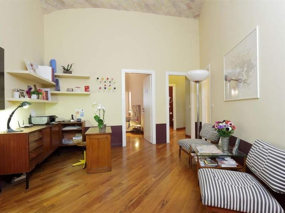 Mecenate Rooms 2
