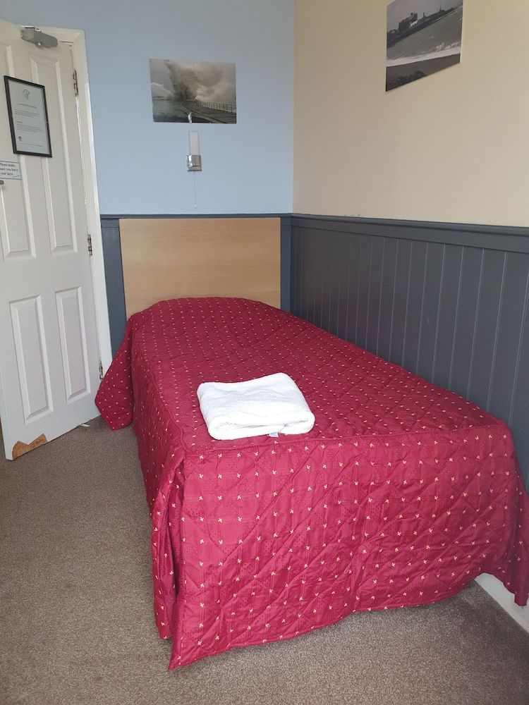 Llwynygog Guest House 2