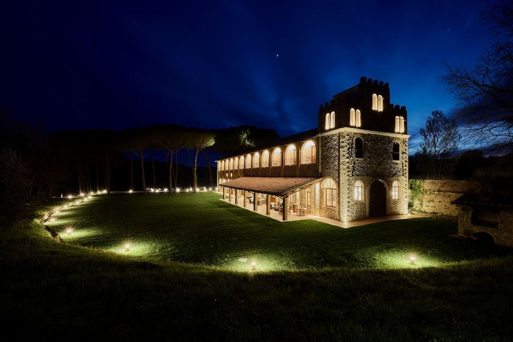 UNA Hotels Monterufoli Wine Country 1