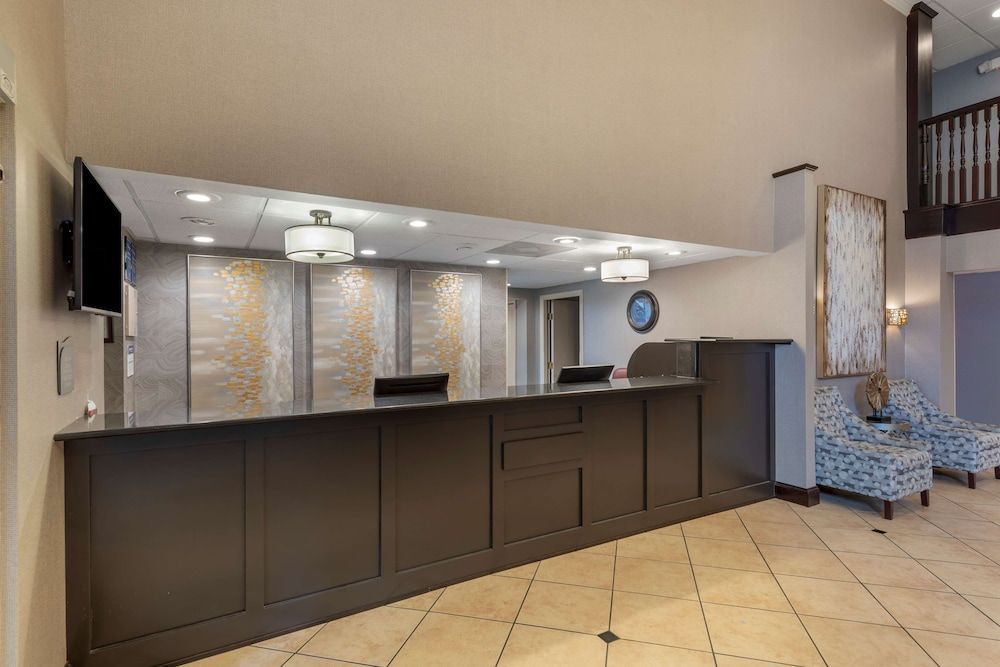 Best Western Plus Russellville Hotel & Suites 2