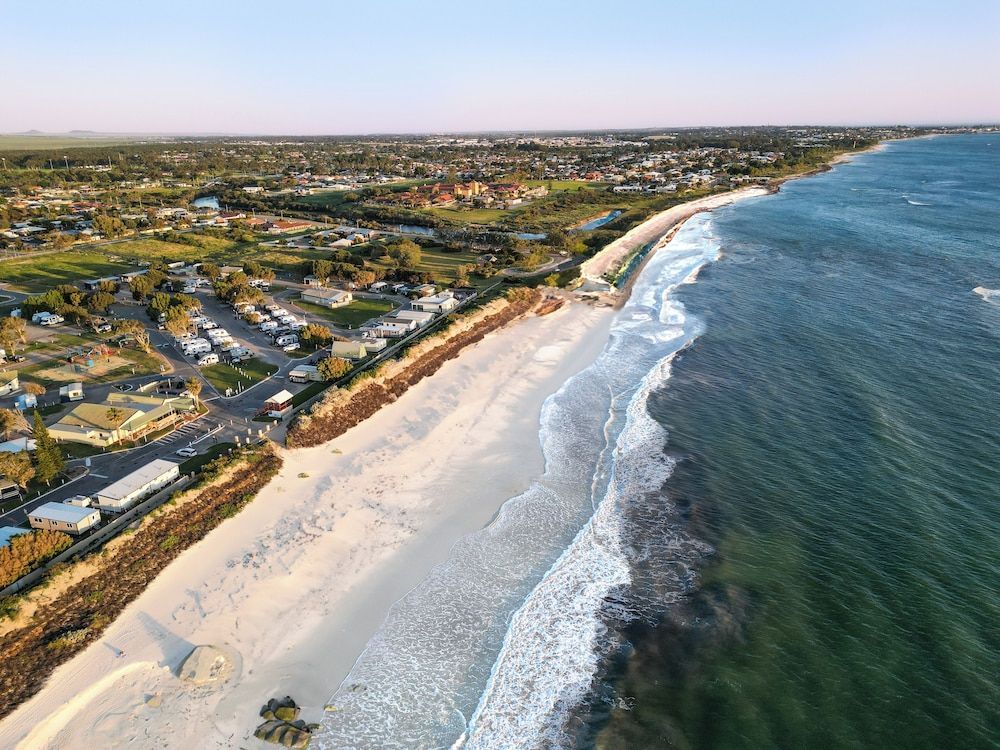 Sunset Beach Holiday Park 1