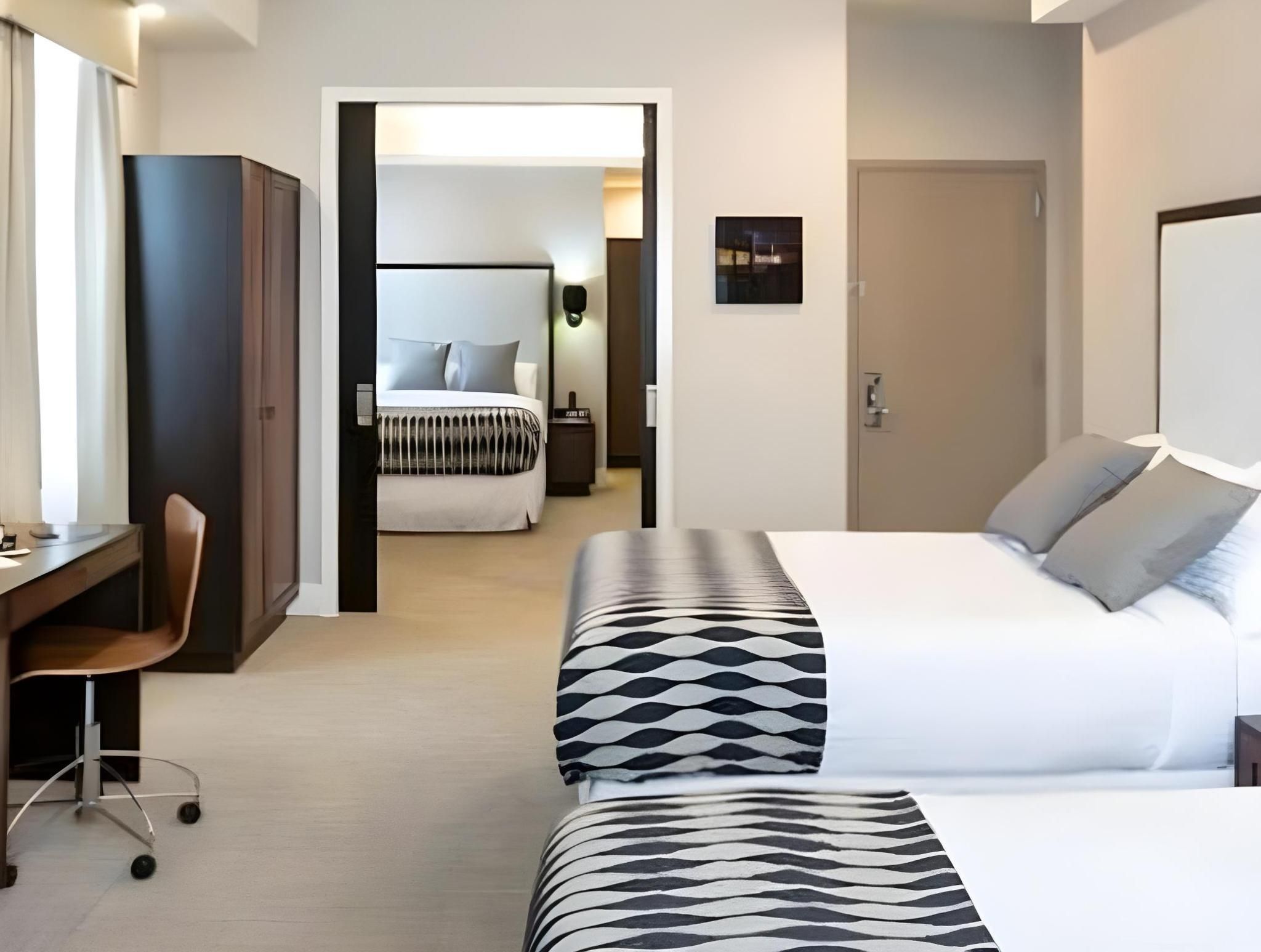 Leon Hotel LES 1