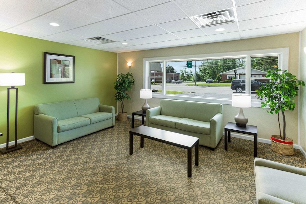 Quality Inn & Suites Plattsburgh 2
