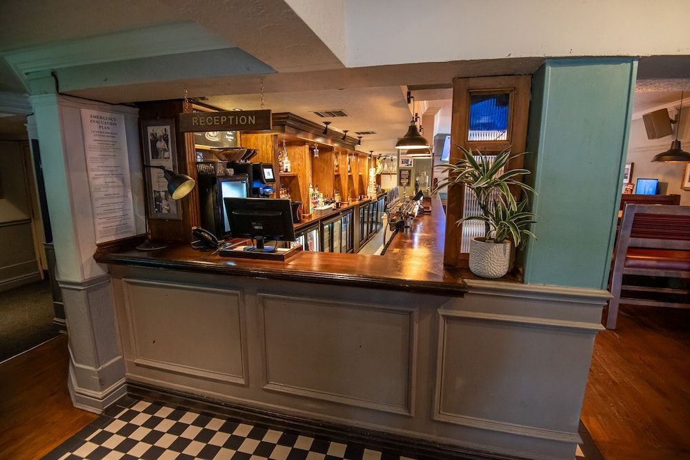 The George Inn 2