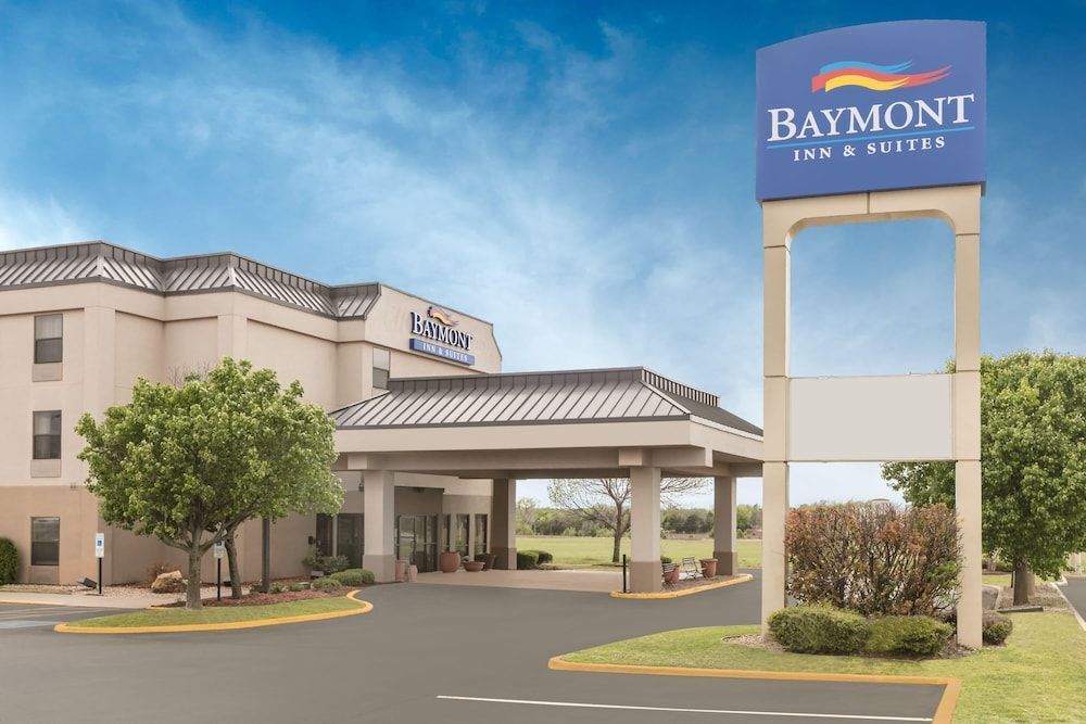 Baymont by Wyndham Oklahoma City/Quail Springs 1