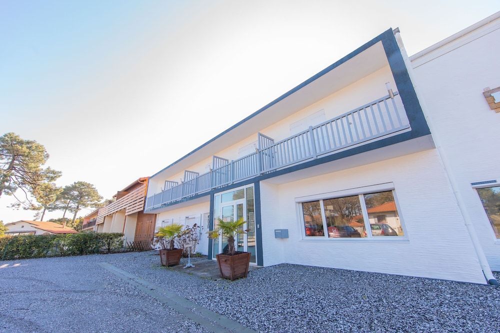 Hôtel Land'Azur 1