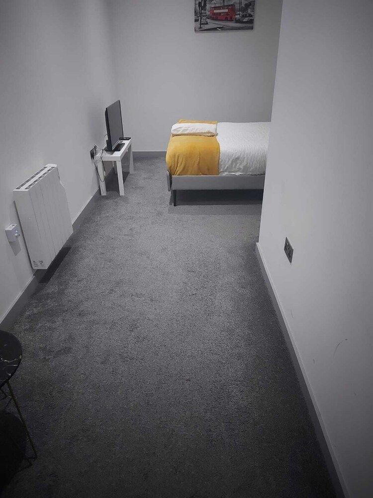 AWESOME 1 Bedroom Flat in Doncaster 19 1