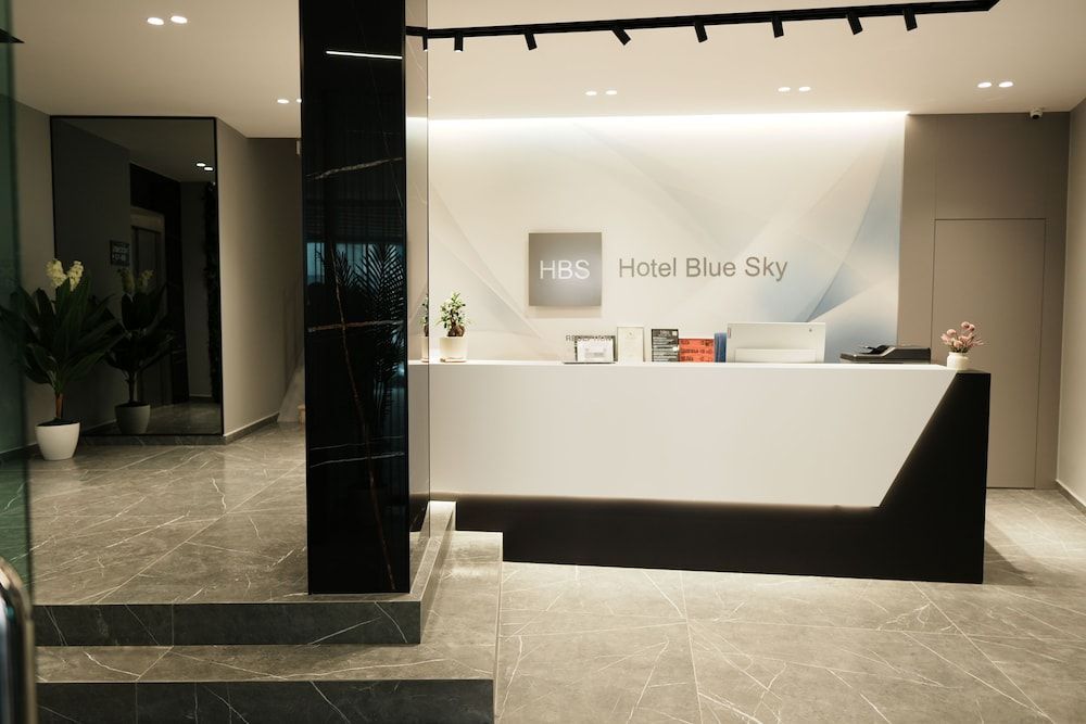 Hotel Blue Sky 2