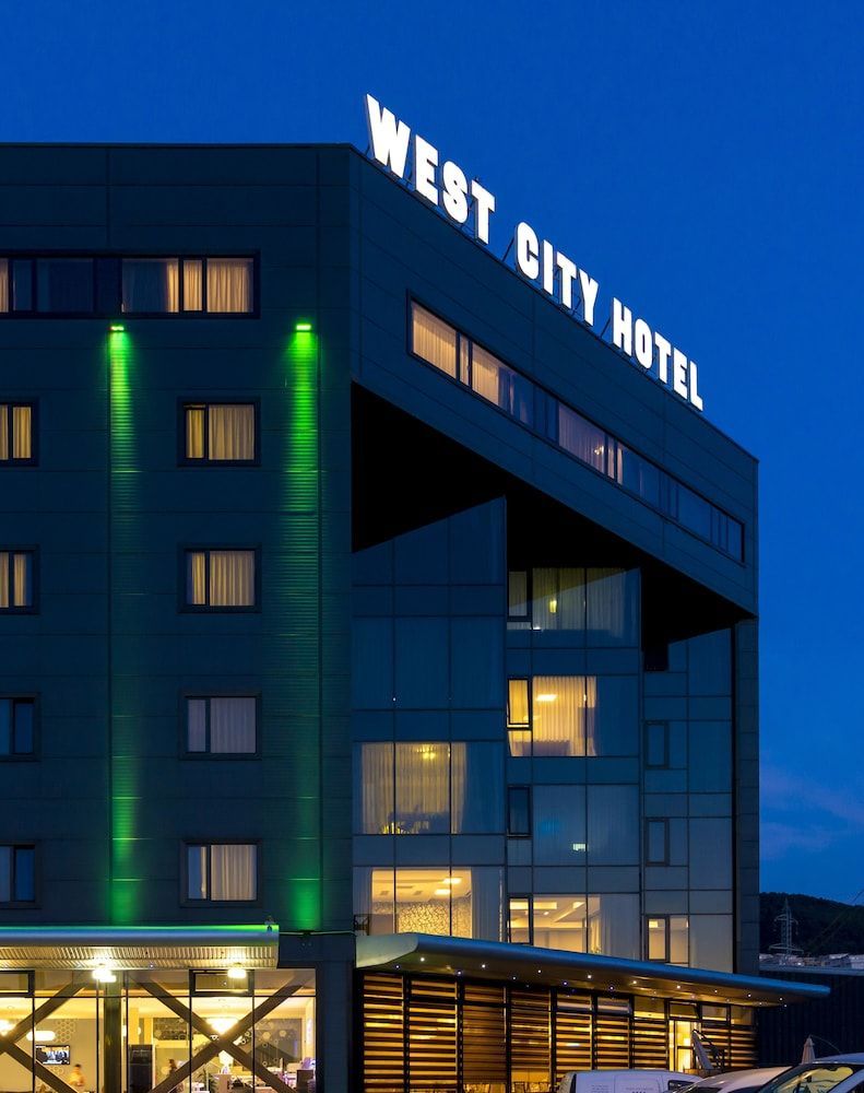 West City Hotel 1