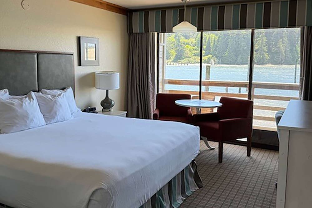 River House Inn, a Baymont by Wyndham 1