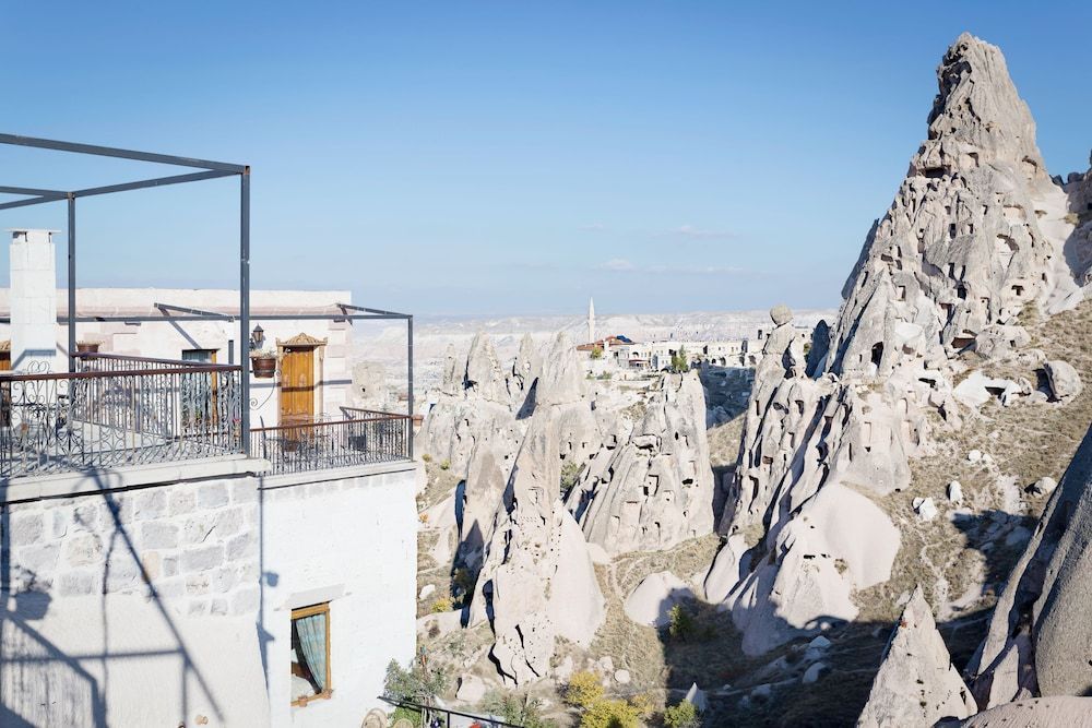 Hermes Cave Hotel 2
