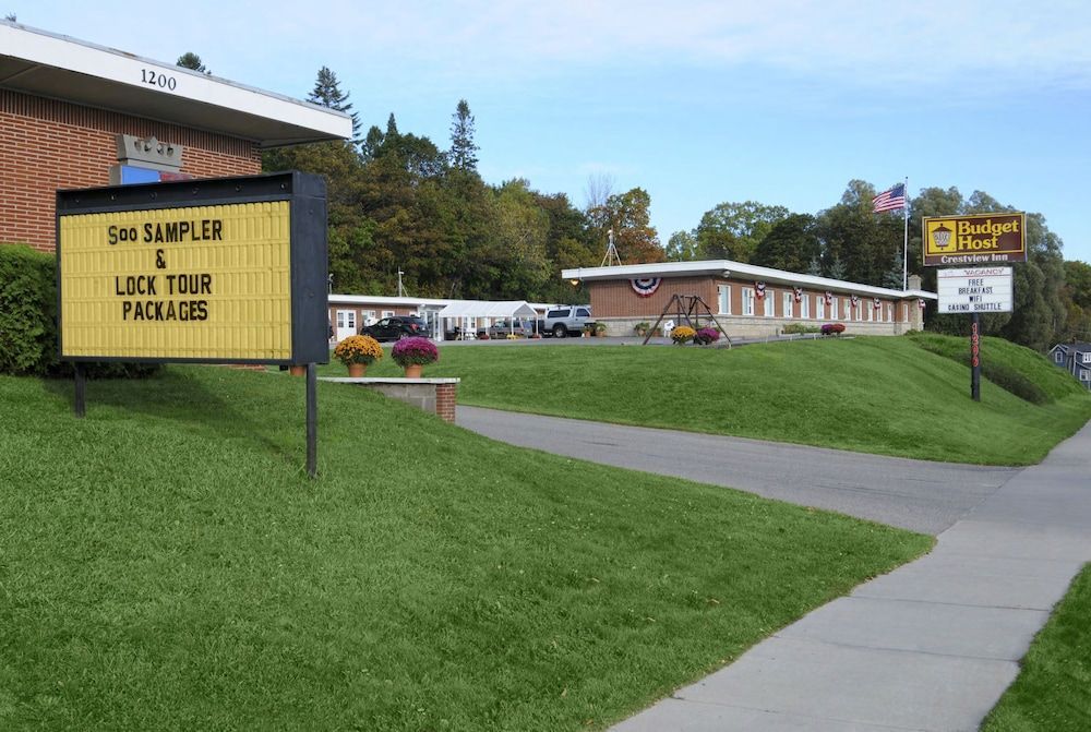 Budget Host Crestview Inn 1
