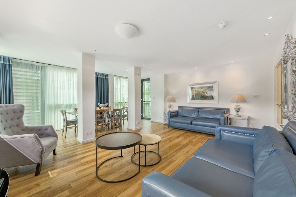 Princes Street Suites 1