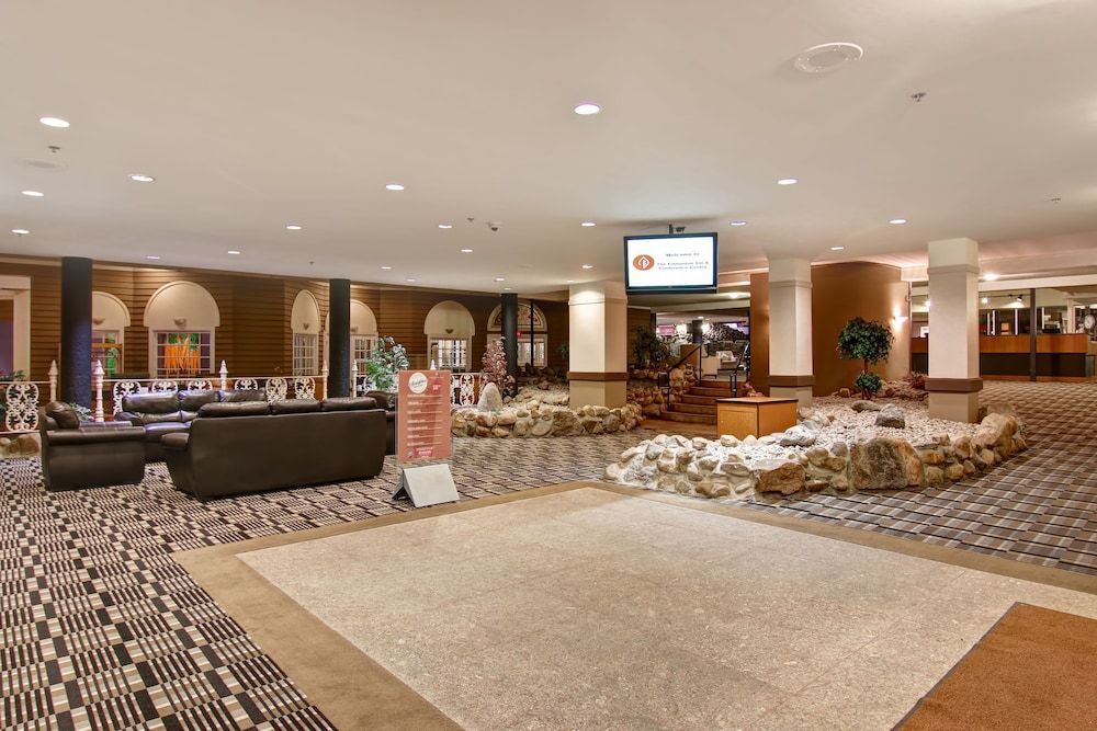 Edmonton Inn and Conference Centre 2