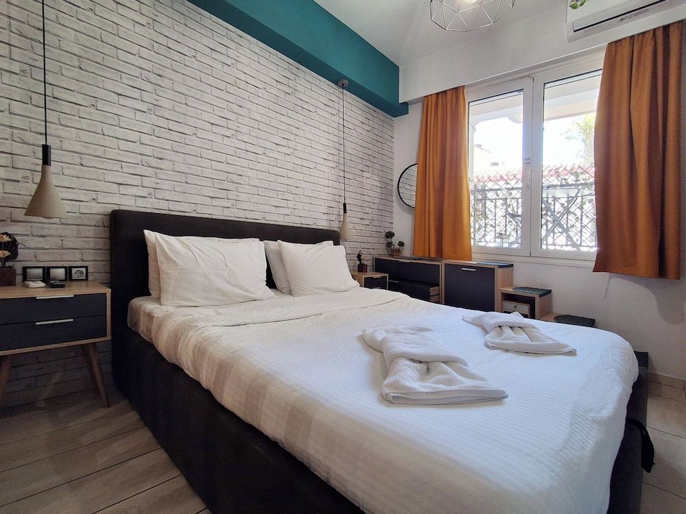Stylish studio in Thissio near Acropolis 1