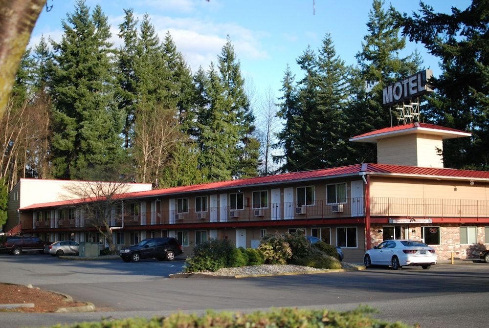 Smokey Point Motor Inn 1