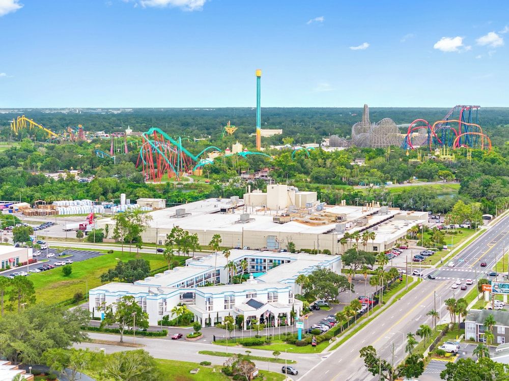 OASIS BAY SUITES, Tampa, Busch Gardens, USF 1